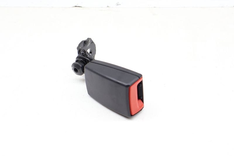 Seatbelt / Seat Belt Buckle Receiver 4G8857739 — Used (SKU 683888)