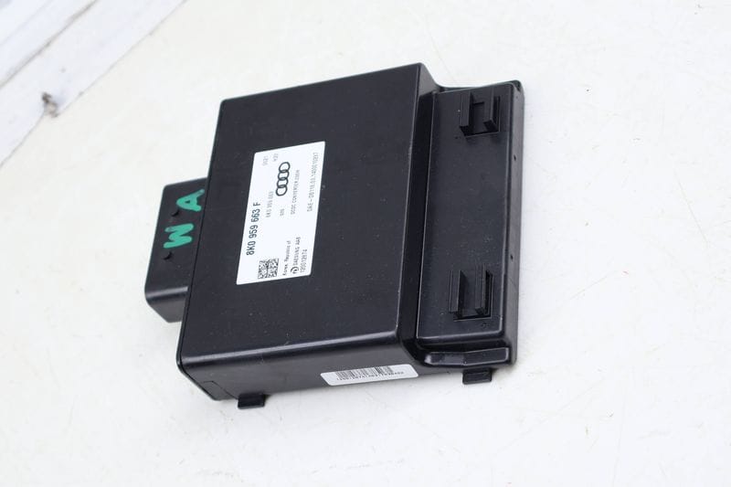 Voltage Stabilizer Control Module 8K0959663F — Used (SKU 684045)