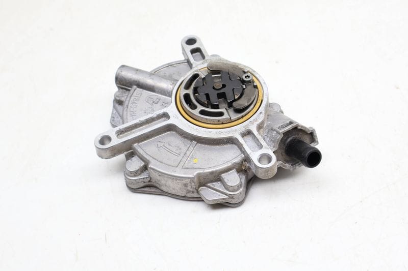 Brake Vacuum Pump 07L145100F — Used (SKU 674641)
