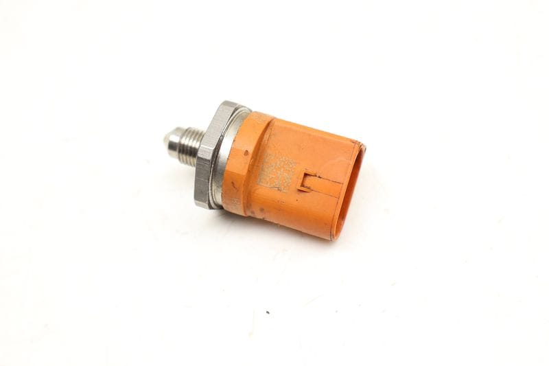 Fuel Pressure Sensor 06J906051D — Used (SKU 674414)