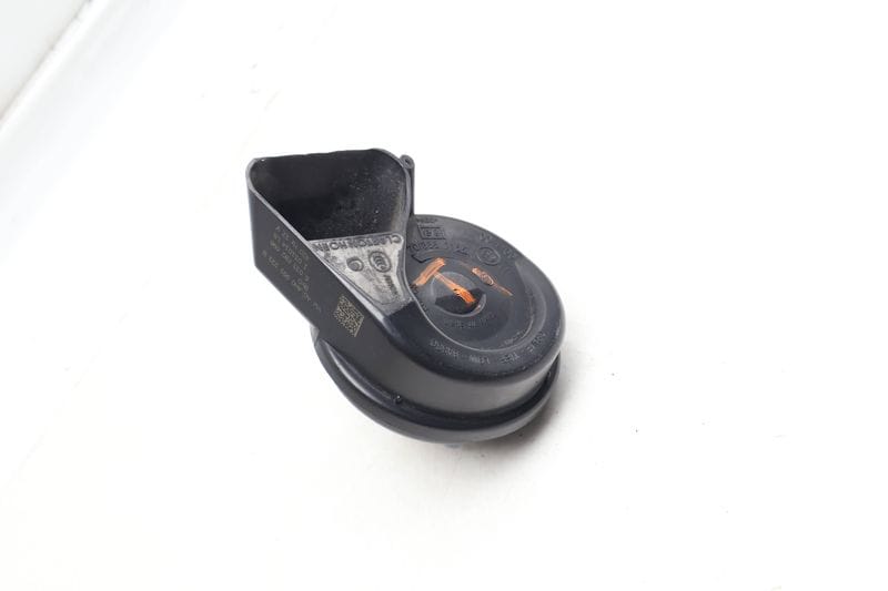 Horn (LOW Tone / FREQUENCY) 4H0951221B — Used (SKU 665320)