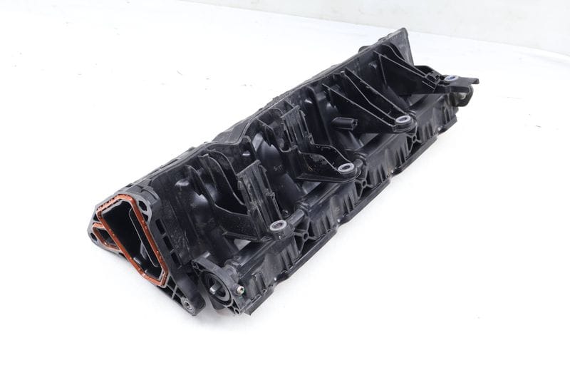 Lower Intake Manifold Air Distribution Housing 079133109BQ — Used (SKU 665446)