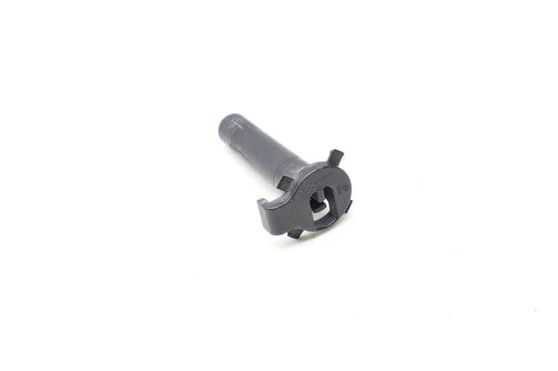 Radiator Mount Bolt / Pin WHT001506A — Used (SKU 665314)