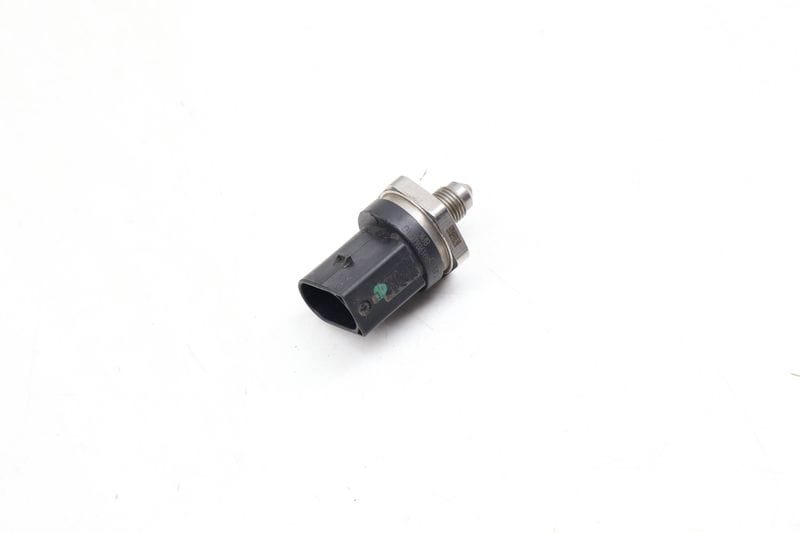 Low Pressure Fuel Sensor 06H906051G — Used (SKU 665298)