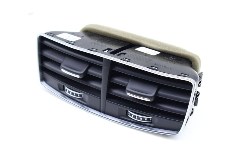 Center Air Vent 4H0819203F — Used (SKU 674539)