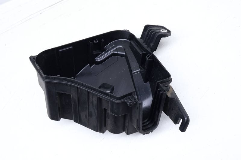 Relay / Fuse Box 4H0937118 — Used (SKU 674706)