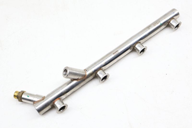 Fuel Rail 079133316BM — Used (SKU 674632)