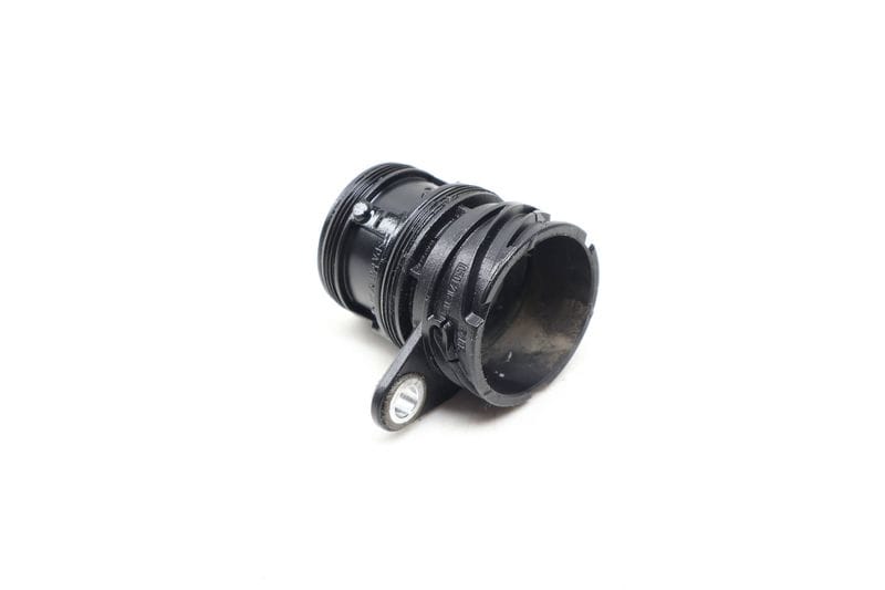 Transmission Sleeve / Hose Connector 0B5325571A — Used (SKU 665490)