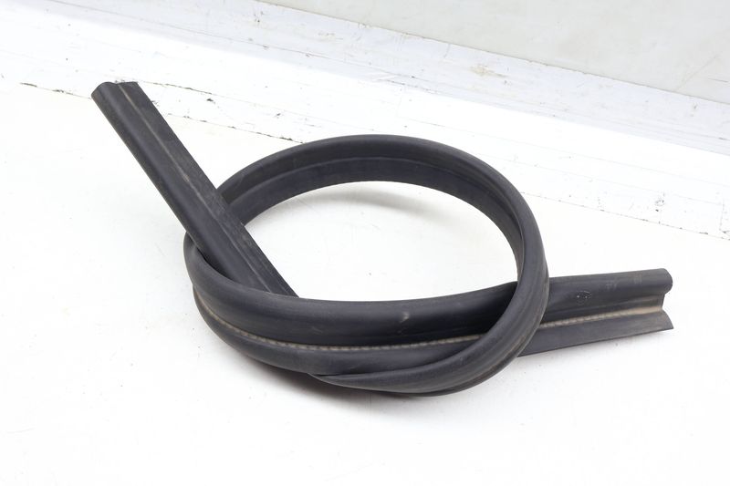 Firewall Engine Bay Weather Stripping Seal / Gasket 8R0823723B — Used (SKU 702720)