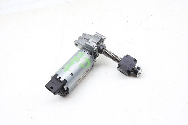 Front Tilt / Rake Seat Motor 5N0959761B — Used (SKU 702858)