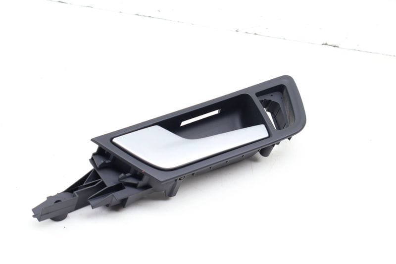 Interior Door Handle 8R0837019A — Used (SKU 702623)