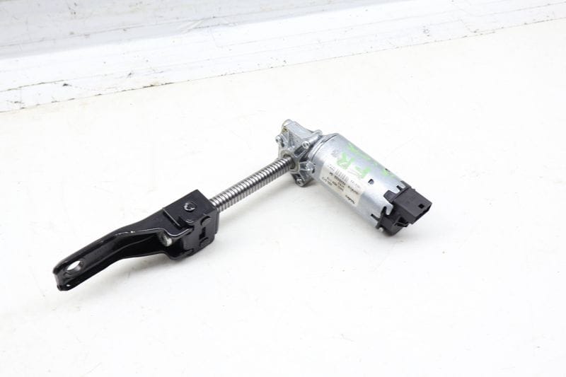 Rear Tilt / Height Seat Motor 5N0959112 — Used (SKU 702863)