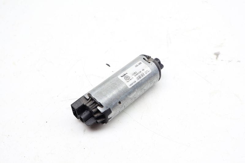 Slide Seat Motor (LONGITUDINAL) 8R0881184D — Used (SKU 702851)