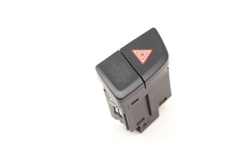 Hazard Switch / Button 8R1941509C — Used (SKU 510919)