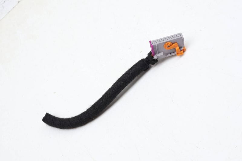 Instrument Cluster Wiring Connector / Pigtail 1J0972977J — Used (SKU 702586)
