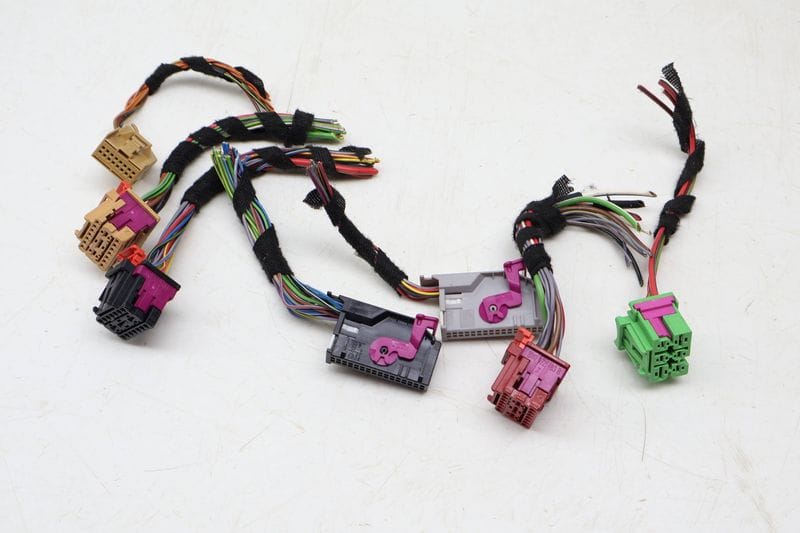 Onboard Supply Module Wiring Harness Connector / Pigtail Set — Used (SKU 702482)