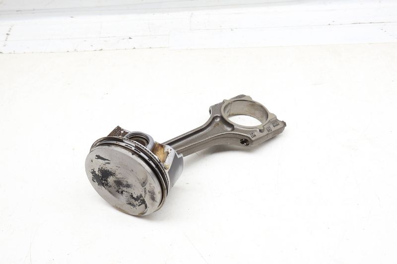 Piston w/ Connecting Rod 06H107065DM — Used (SKU 702782)