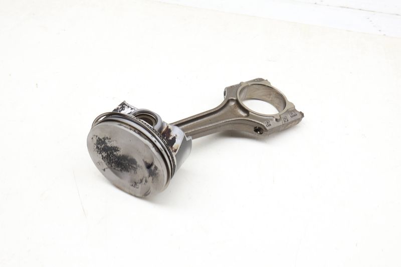 Piston w/ Connecting Rod 06H107065DM — Used (SKU 702783)