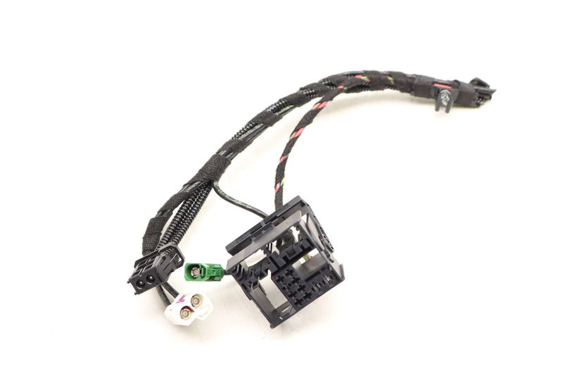 Radio Tuner Amplifier / Amp Wiring Harness Connector Set — Used (SKU 510827)