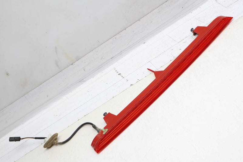 Center / Third Brake Light 8R0945097 — Used (SKU 702705)