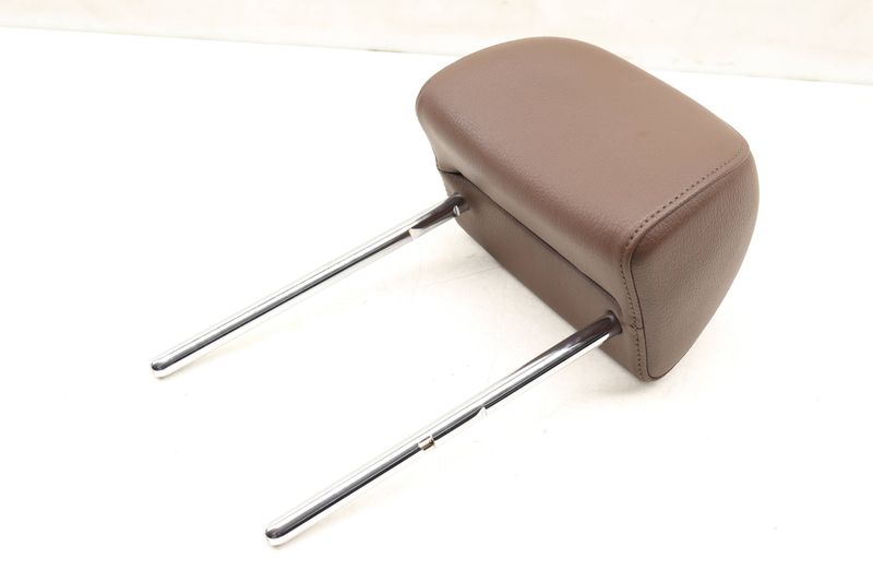 Headrest / Head Rest 8R0885973M — Used (SKU 510735)