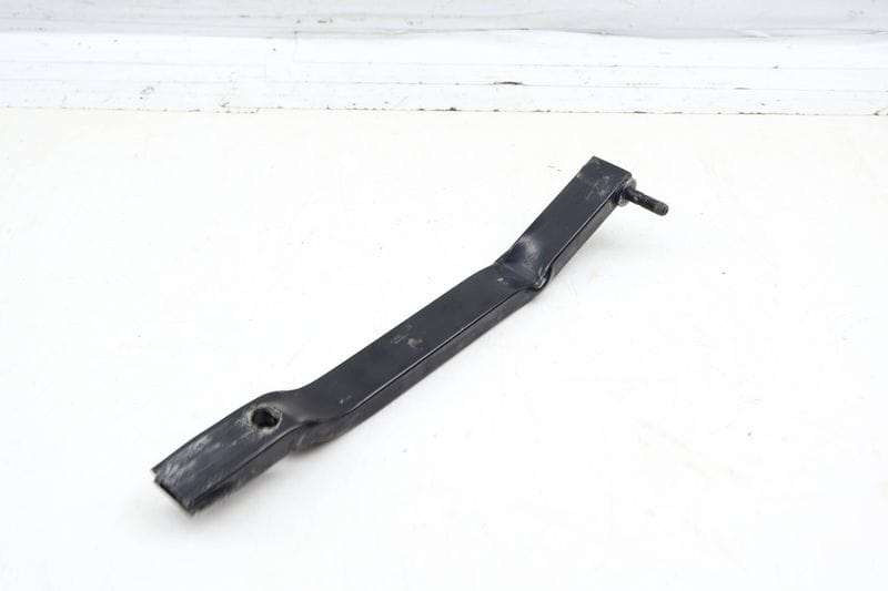 Core Support Mount / Bracket 8R0805528A — Used (SKU 702841)