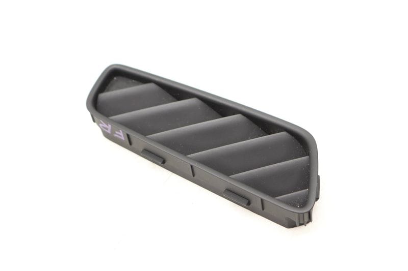 Upper Dash Defrost Air Vent 8R0819794 — Used (SKU 510892)