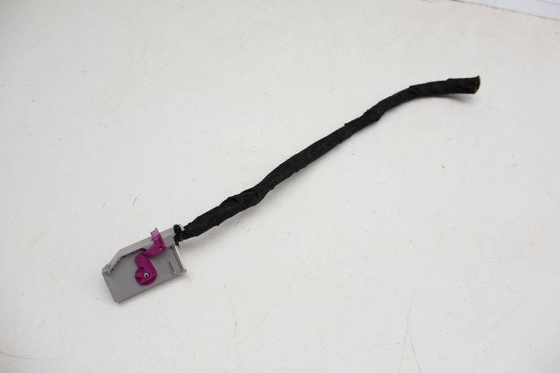 32-PIN Instrument Cluster Wiring Harness Connector / Pigtail 1J0972977G — Used (SKU 720801)