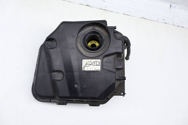 Coolant Reservoir / Tank / Bottle 420121403 — Used (SKU 720916)