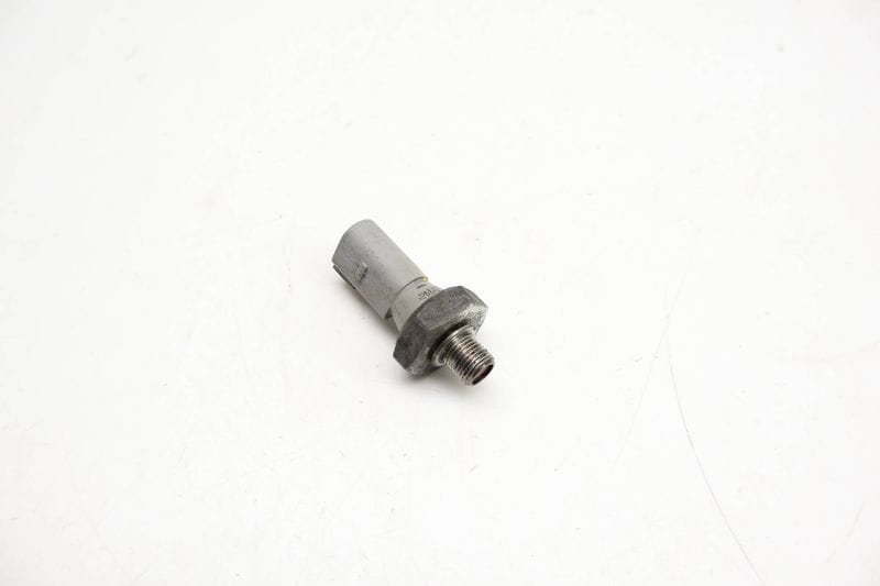 Engine Oil Pressure Sensor (1-PIN) 038919081P — Used (SKU 720745)
