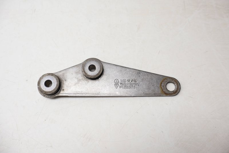 Exhaust Support Bracket 7P0253047D — Used (SKU 720714)