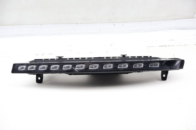 LED Turn Signal Light 4L0953041E — Used (SKU 720868)