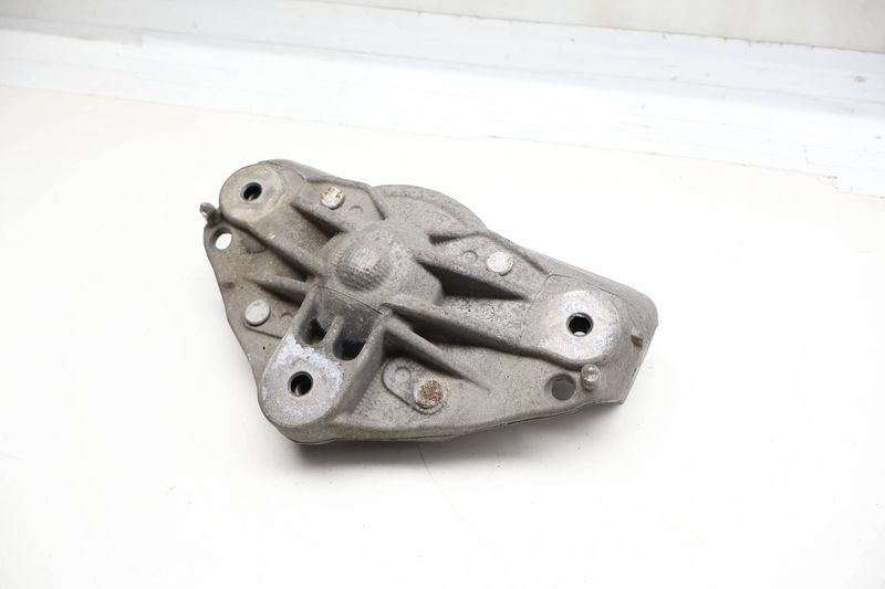Upper Strut Mount 7L0412391D — Used (SKU 720902)