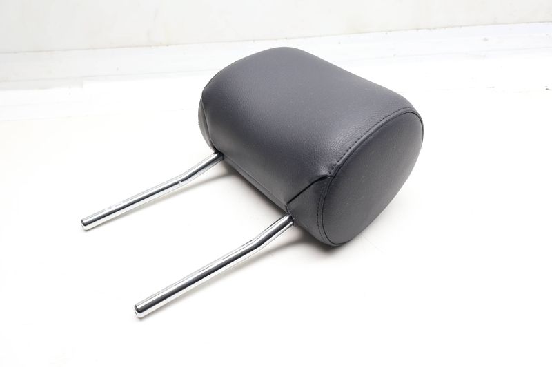 Headrest / Head Rest 8P0881902BG — Used (SKU 720769)