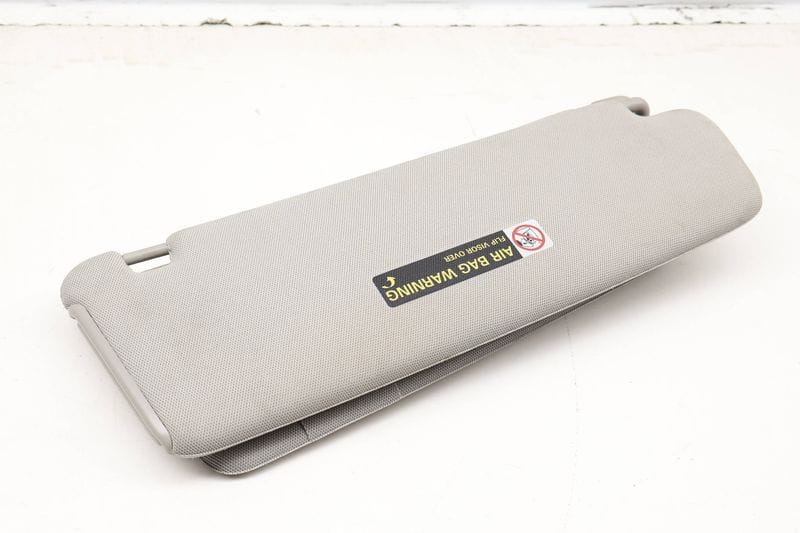 Dual Sun Visor / Mirror 4L0857551AM — Used (SKU 609758)