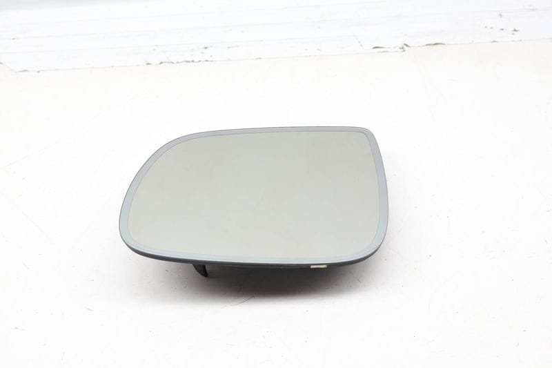 Side View Mirror Glass (AUTO DIM) 8R0857535F — Used (SKU 720866)
