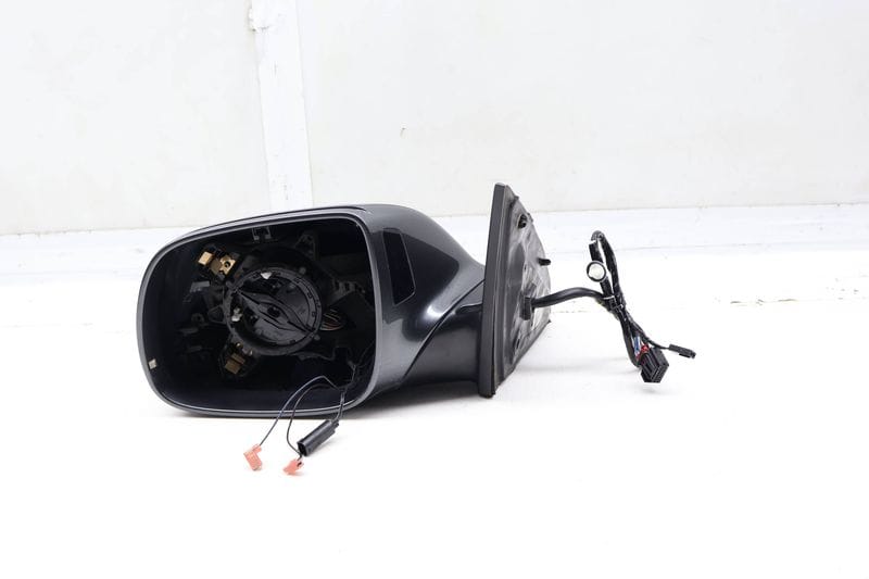 Side View Mirror w/ Memory 4L1857409BF — Used (SKU 720864)