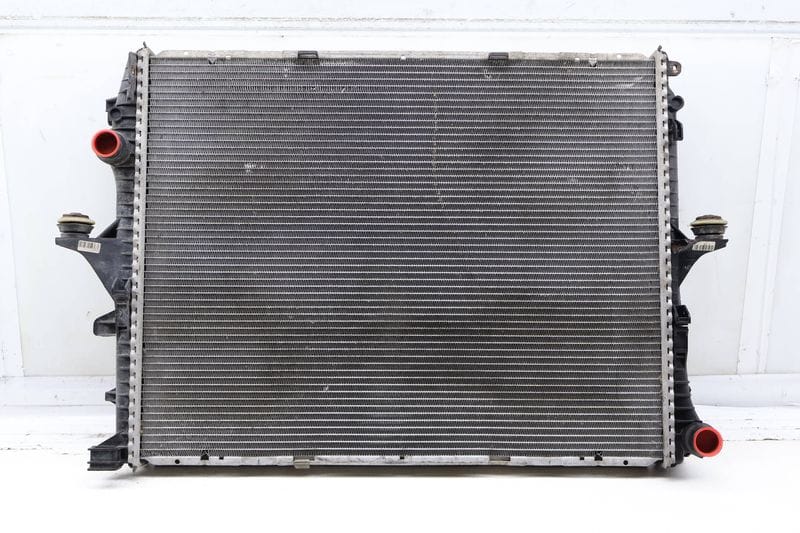 Radiator 7L6121253B — Used (SKU 721108)