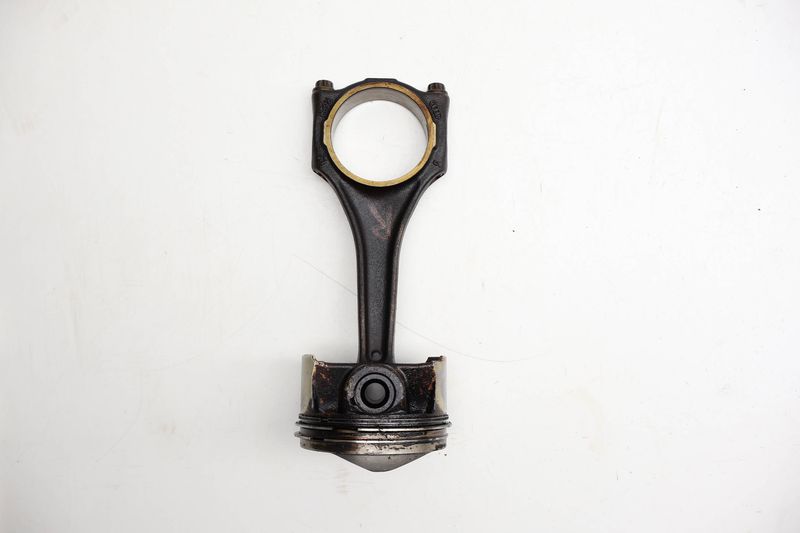 Piston w/ Connecting Rod 06E107066DM — Used (SKU 721003)