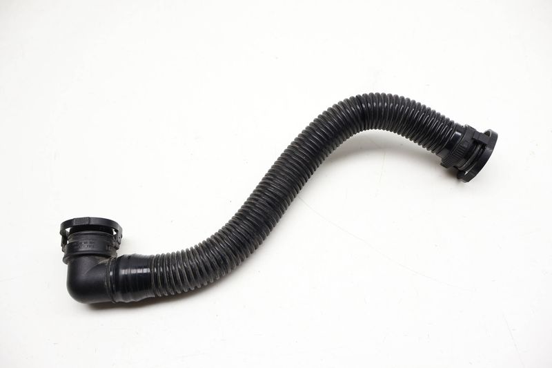Secondary Air Pump Hose / Line 7L0131625D — Used (SKU 721819)