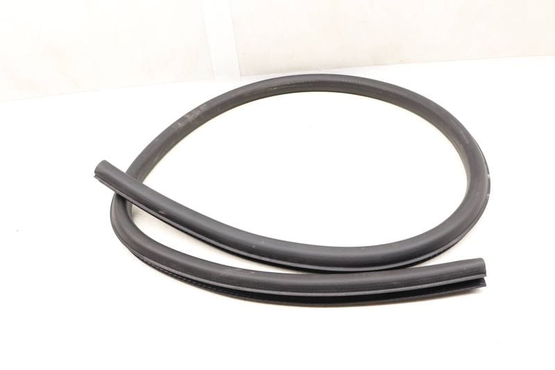 Lower Inner Door Seal / Weather Stripping 8T0831707D — Used (SKU 533624)