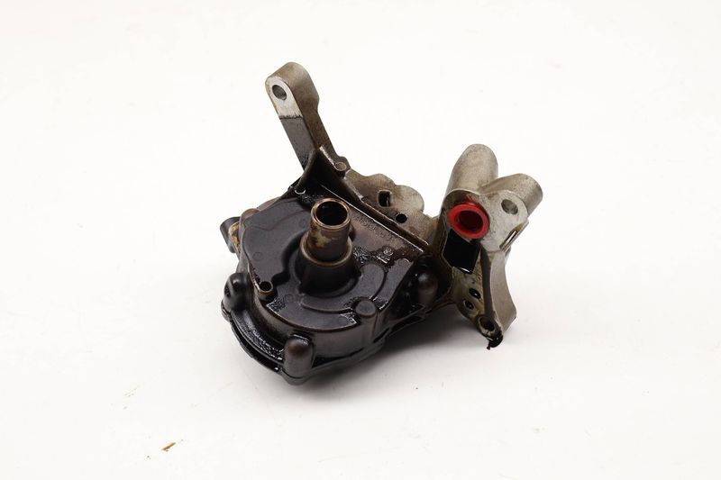 Engine Oil Pump 06E115105AQ — Used (SKU 613879)