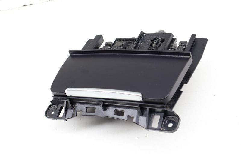 Ashtray / Ash Tray Assembly 8K0857951C — Used (SKU 613725)