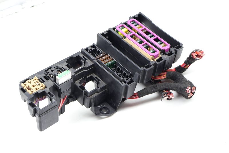 Fuse Panel / Holder 8K0971845A — Used (SKU 613594)