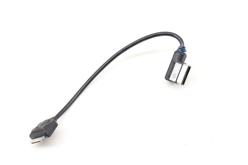 Iphone / Ipod Audio Adapter Cable 4F0051510AG — Used (SKU 613620)