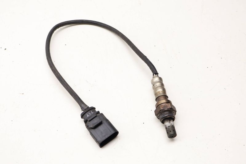 O2 / Oxygen Sensor (POST CAT) 06E906265Q — Used (SKU 613845)