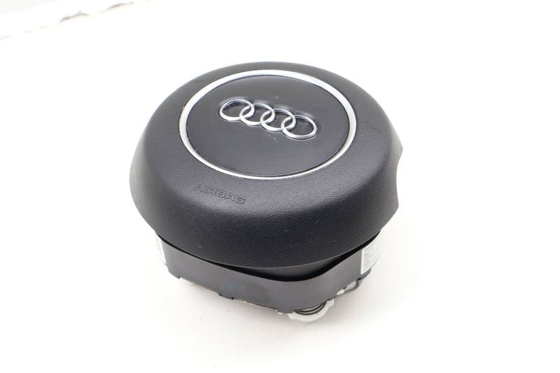 Steering Wheel Airbag / Air Bag 8R0880201N — Used (SKU 613696)