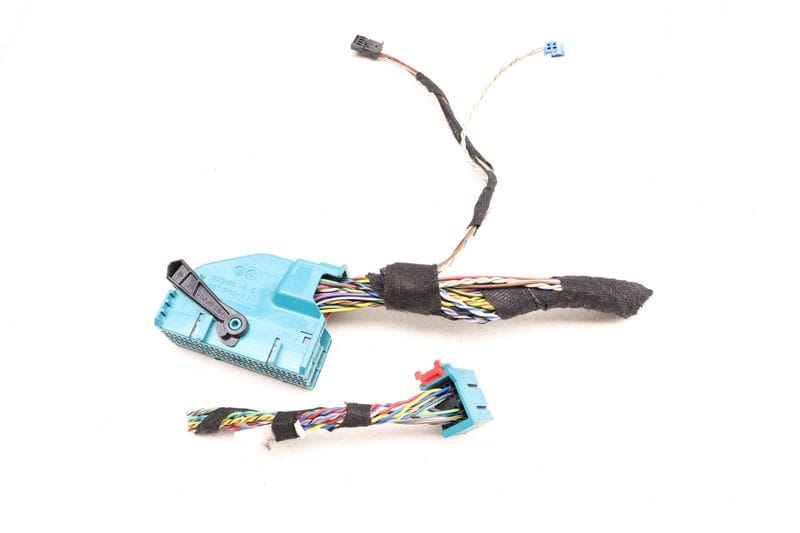Air Safety Bag / SRS Control Module Wiring Connector / Pigtail — Used (SKU 520939)