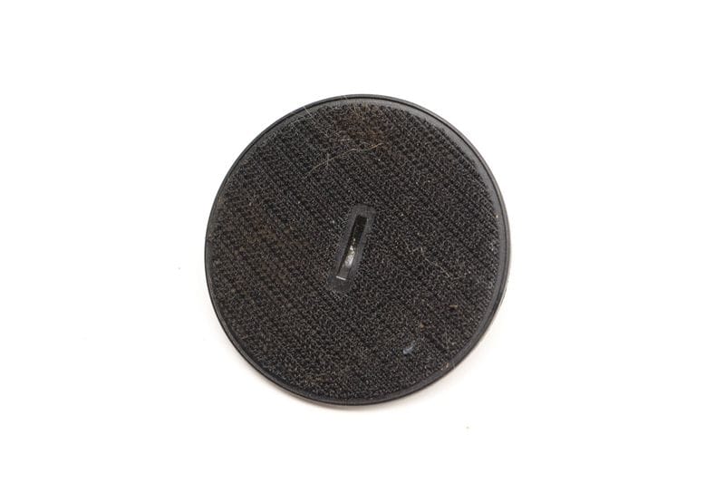 Carpet Floor Mat Fastener / Mount 07149166609 — Used (SKU 521013)