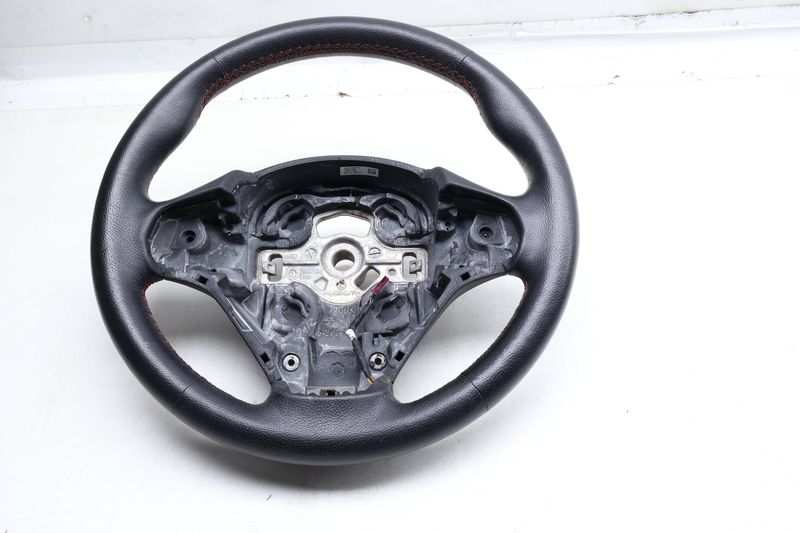 3-SPOKE Leather Sport Steering Wheel (HEATED) 32306863207 — Used (SKU 659344)
